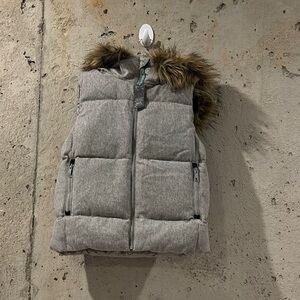 GAP Gray Quilted Vest with Fur Trim